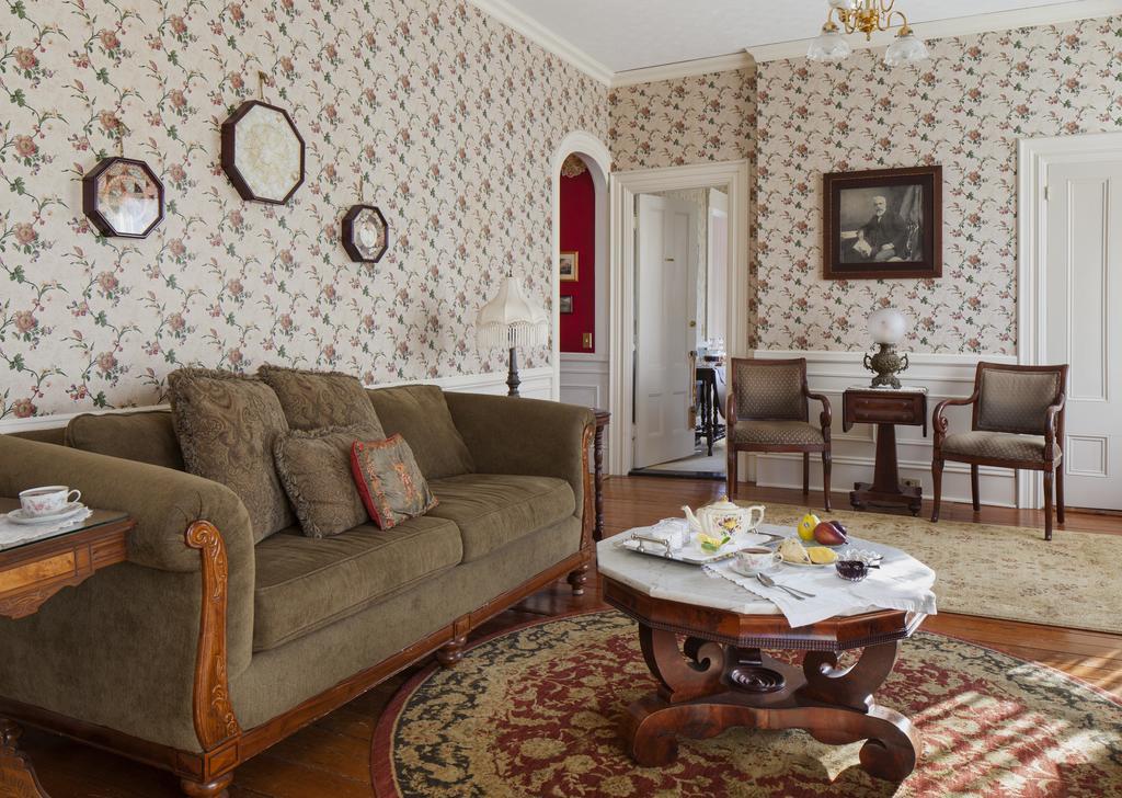 Isaiah Jones Homestead Bed And Breakfast Sandwich Εξωτερικό φωτογραφία