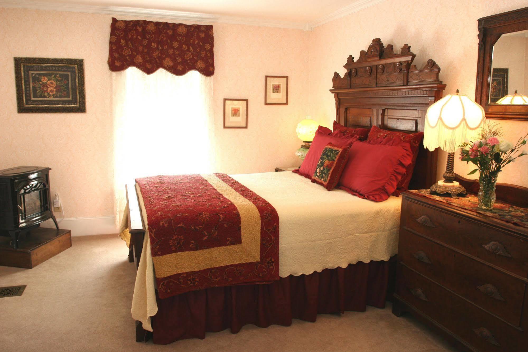 Isaiah Jones Homestead Bed And Breakfast Sandwich Εξωτερικό φωτογραφία